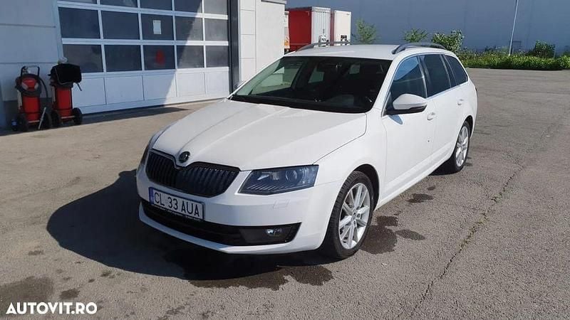 Culoarealb Utilizat 2013 Skoda Octavia Elegance Break | 5.800 EUR (Preț OK) - Imagine 1/4