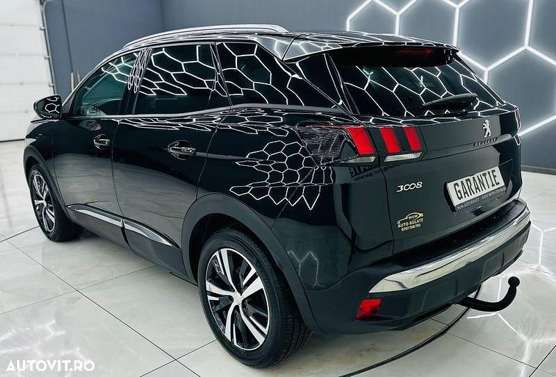 Second-hand Peugeot 3008 Allure 131 CP (96 kW) 2019 Culoarenegru SUV