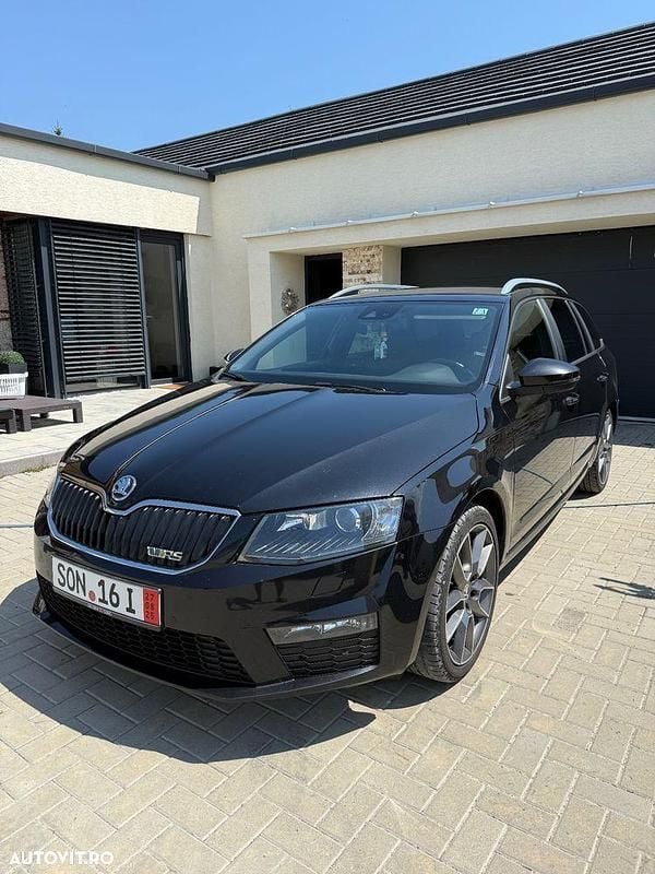 Culoarenegru Utilizat 2014 Skoda Octavia RS Break | 10.499 EUR (Preț OK) - Imagine 1/4