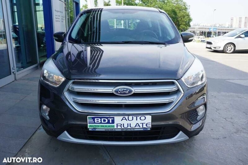 Gri Utilizat 2017 Ford Kuga SUV | 14.226 EUR (Preț OK) - Imagine 1/4