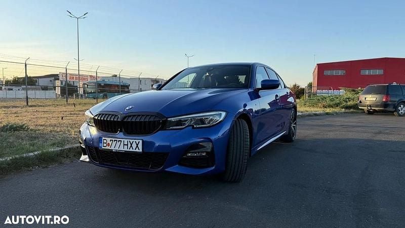 Culoarealte culori Utilizat 2020 BMW 330 M Sport Berlinǎ | 39.900 EUR (Preț bun) - Imagine 1/4