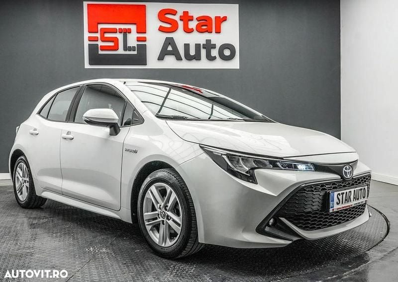Second-hand Toyota Corolla 122 CP (89 kW) 2022 Culoarealb Hatchback