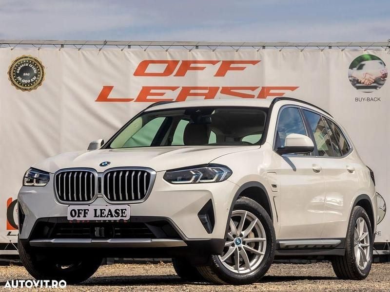 Culoarealb Utilizat 2022 BMW X3 Comfort Edition SUV | 34.999 EUR (Preț bun) - Imagine 1/4