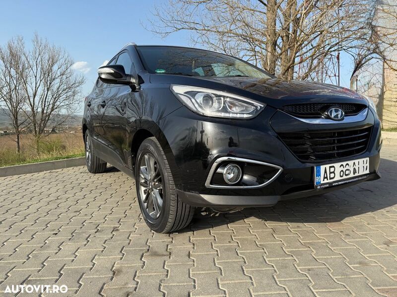 Negru Utilizat 2015 Hyundai ix35 Style SUV | 10.499 EUR (Preț OK) - Imagine 1/4