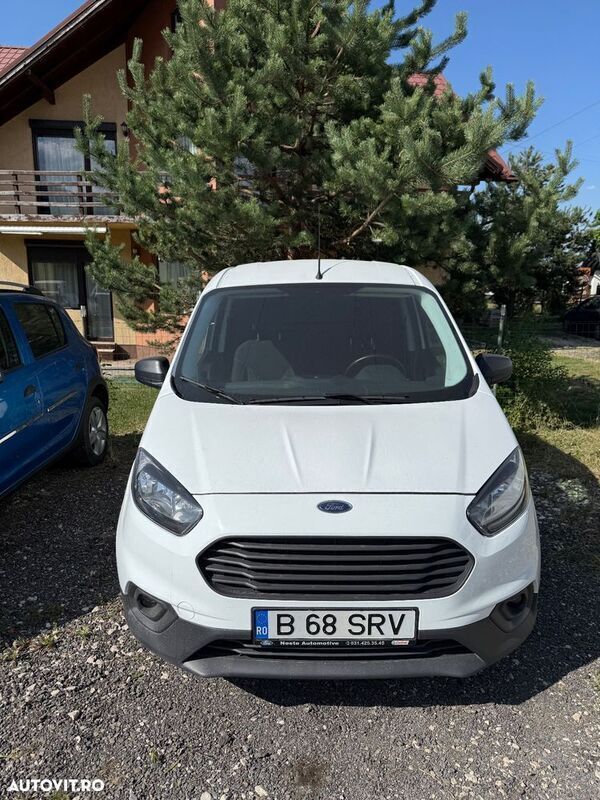 Alb Utilizat 2021 Ford Courier Monovolum | 6.980 EUR - Imagine 1/4