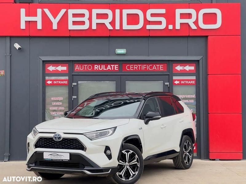 Second-hand Toyota RAV4 Hybrid Style 306 CP (225 kW) 2021 Culoarealb SUV