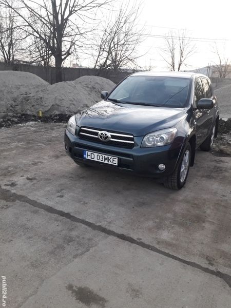 Utilizat 2007 Toyota RAV4 SUV | 5.000 EUR (Puțin scump) - Imagine 1/4