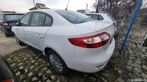 Second-hand Renault Fluence 95 CP (69 kW) 2016 Alb Berlinǎ