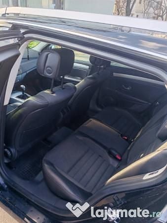 Second-hand Renault Laguna III 110 CP (80 kW) 2009 Negru Hatchback