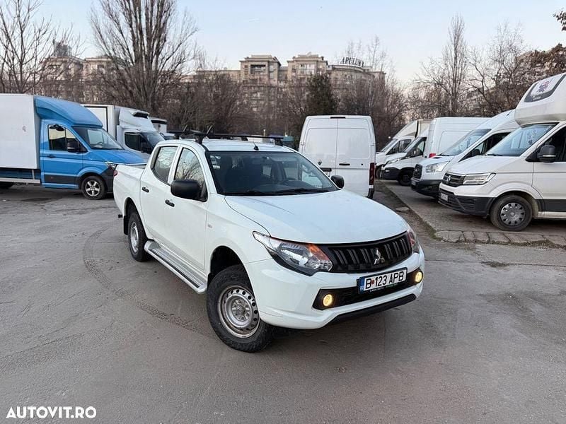 Culoarealb Utilizat 2020 Mitsubishi L200 Invite Pickup | 13.500 EUR (Preț OK) - Imagine 1/4