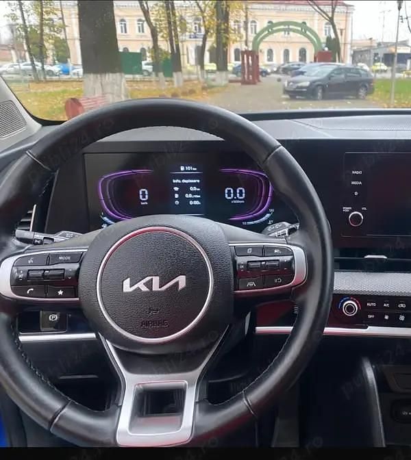 Utilizat 2022 Kia Sportage SUV | 21.000 EUR (Preț OK) - Imagine 1/2