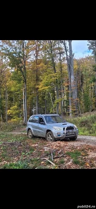 Utilizat 2003 Toyota RAV4 | 2.500 EUR (Super Preț) - Imagine 1/4