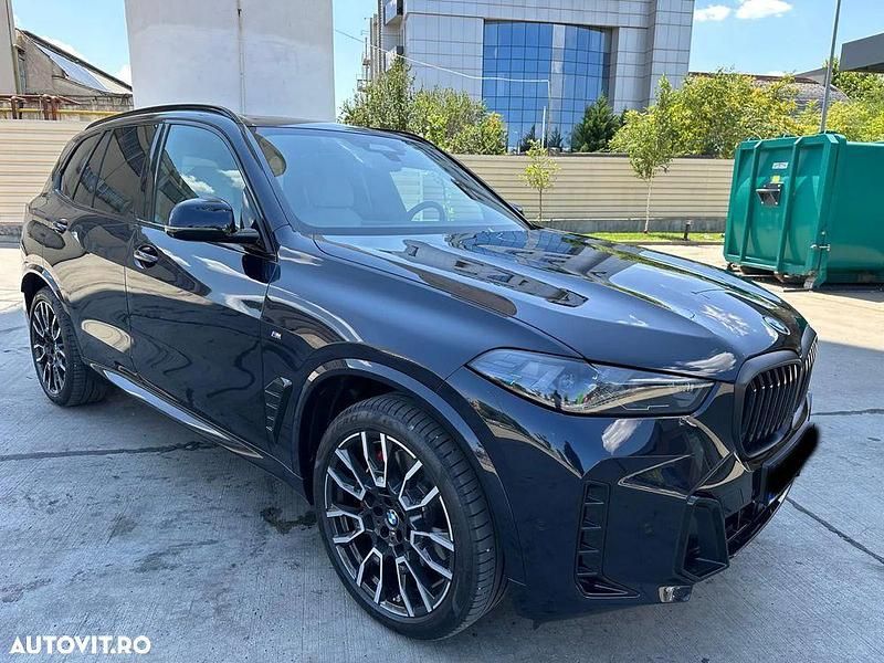 Second-hand BMW X5 Comfort Edition 298 CP (219 kW) 2024 Culoarenegru SUV