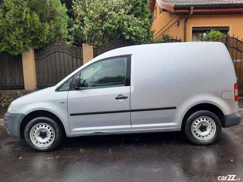 Argintiu Utilizat 2008 VW Caddy Monovolum | 3.650 EUR (Preț bun) - Imagine 1/4