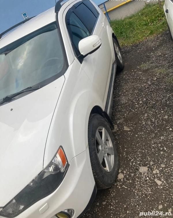 Second-hand Mitsubishi Outlander 156 CP (114 kW) 2011 SUV