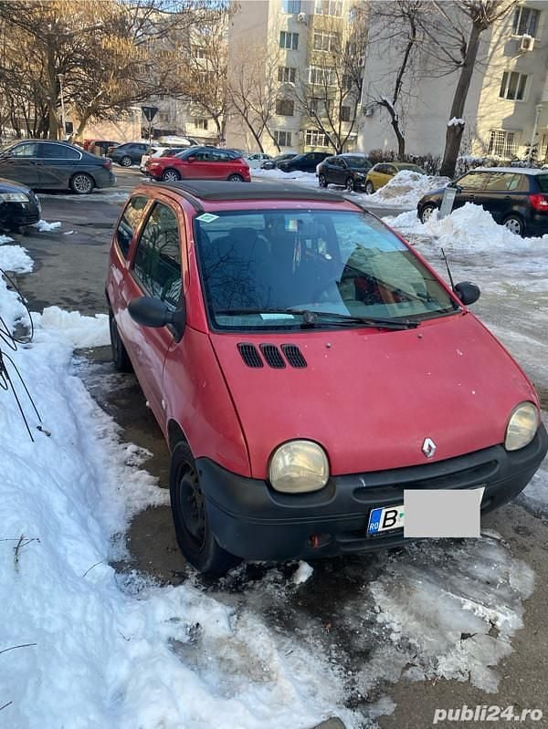 Second-hand Renault Twingo 43 CP (31 kW) 2004 Roșu Hatchback