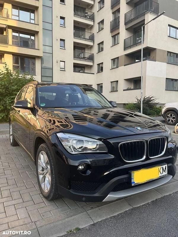Negru Utilizat 2013 BMW X1 SUV | 7.700 EUR (Super Preț) - Imagine 1/4