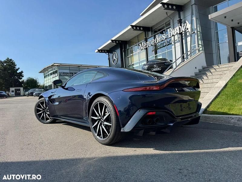 Second-hand Aston Martin V8 Vantage 510 CP (375 kW) 2019 Culoarealbastru Coupe