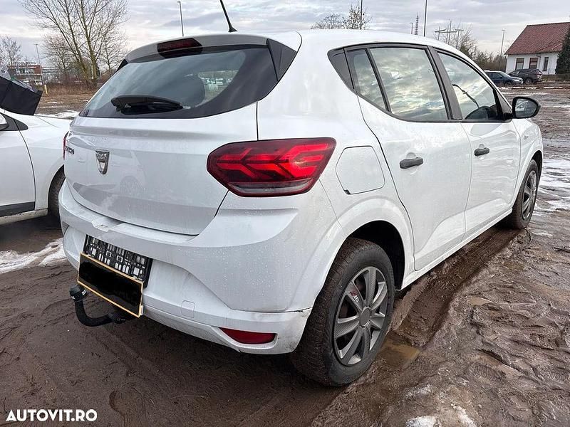Second-hand Dacia Sandero 91 CP (66 kW) 2021 Culoarealb Hatchback