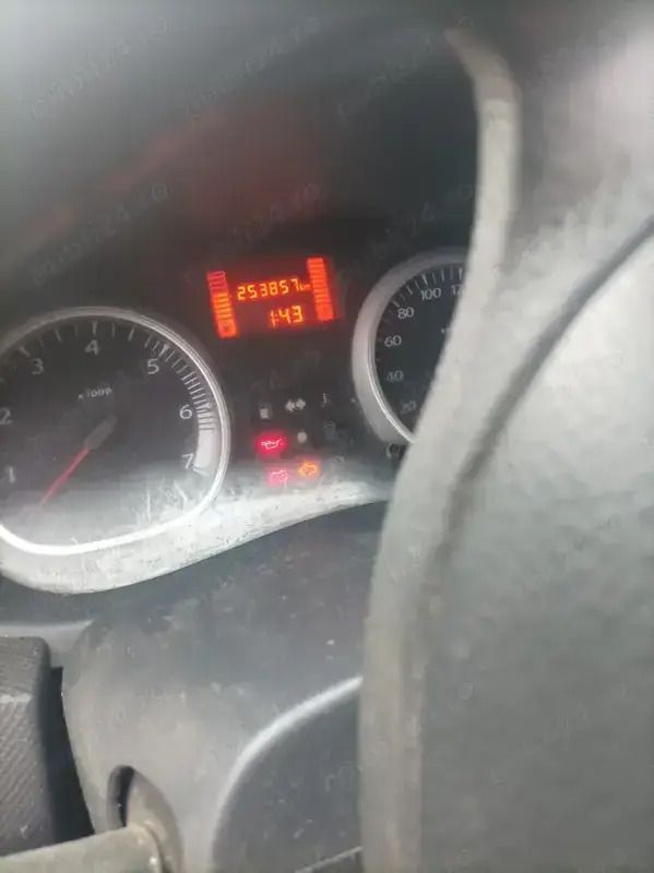 Utilizat 2011 Dacia Duster SUV | 3.500 EUR (Super Preț) - Imagine 1/4