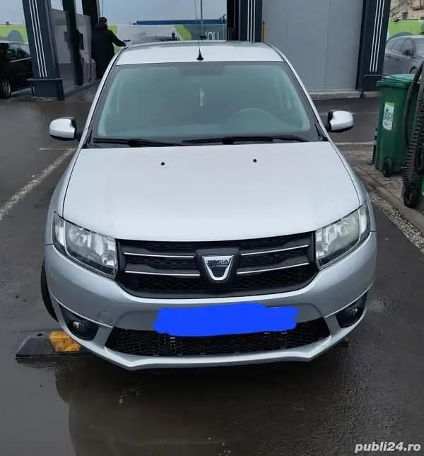 Argintiu Utilizat 2013 Dacia Sandero Hatchback | 4.500 EUR (Preț OK) - Imagine 1/4