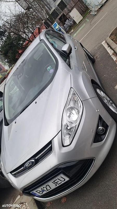 Second-hand Ford C-MAX Titanium 125 CP (91 kW) 2015 Culoareargint Monovolum