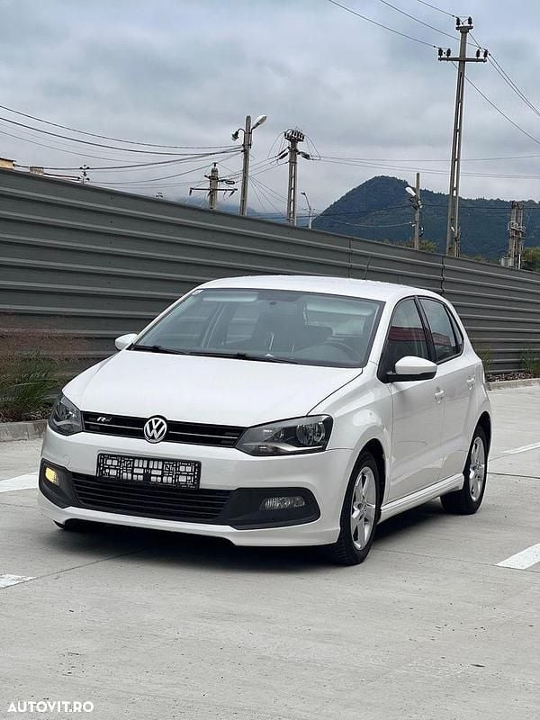 Culoarealb Utilizat 2013 VW Polo Style | 5.300 EUR (Preț OK) - Imagine 1/4