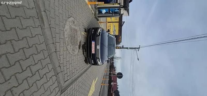 Albastru Utilizat 2016 VW Passat Break | 12.000 EUR (Preț bun) - Imagine 1/4
