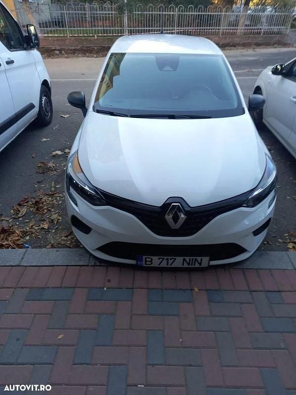 Culoarealb Utilizat 2022 Renault Clio V Life | 9.500 EUR (Preț bun) - Imagine 1/4