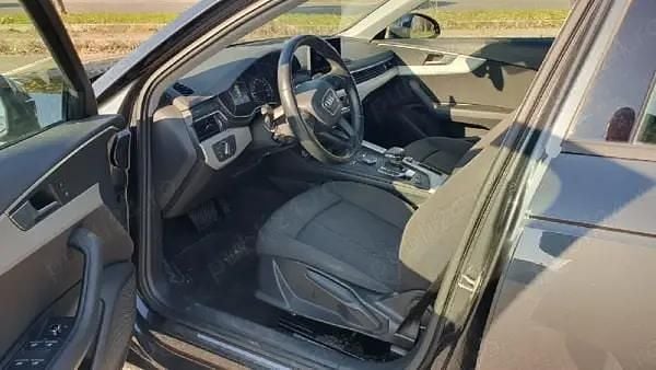 Second-hand Audi A4 190 CP (139 kW) 2018 Gri Berlinǎ