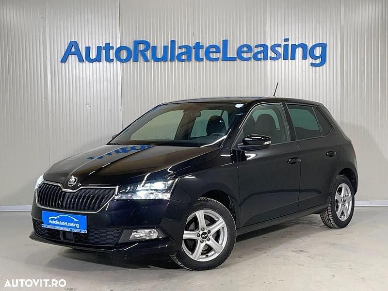 Culoarenegru Utilizat 2021 Skoda Fabia Ambition Hatchback | 12.390 EUR (Puțin scump) - Imagine 1/4