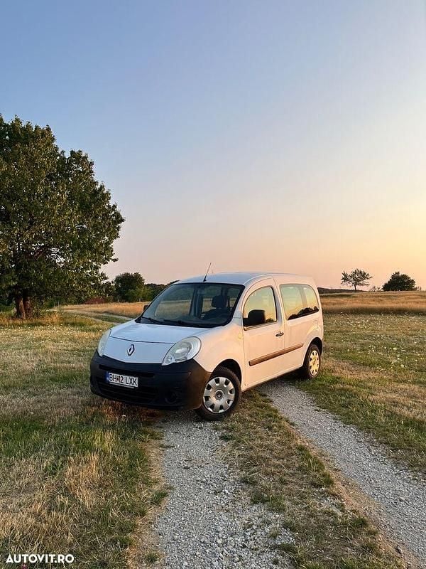 Culoarealb Utilizat 2008 Renault Kangoo Expression Monovolum | 2.500 EUR (Preț OK) - Imagine 1/4