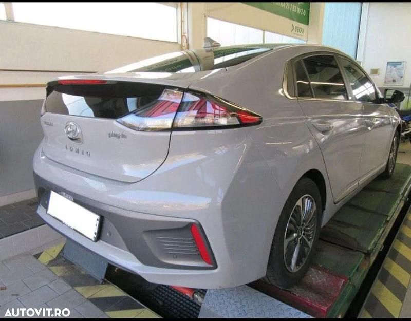 Culoareargint Utilizat 2021 Hyundai Ioniq Style Hatchback | 17.550 EUR (Preț OK) - Imagine 1/4