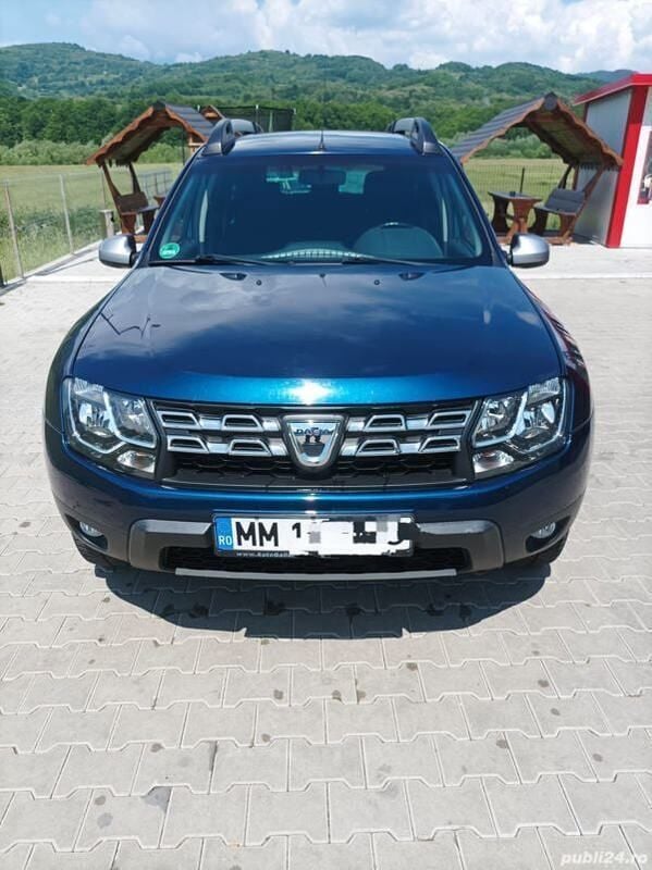 Albastru Utilizat 2015 Dacia Duster Lauréate SUV | 7.800 EUR - Imagine 1/4