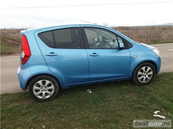 Second-hand Opel Agila 70 CP (51 kW) 2010 Albastru Hatchback