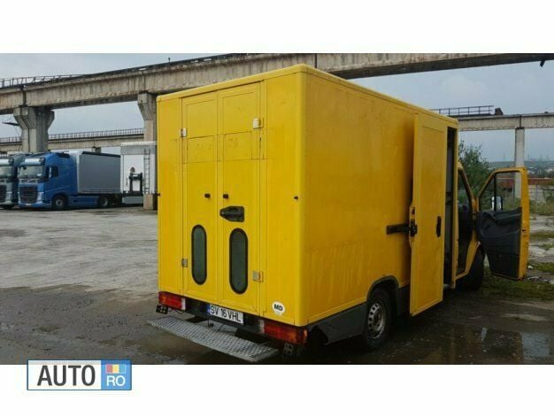 Second-hand Mercedes Sprinter 60 CP (44 kW) 2002 Galben Van