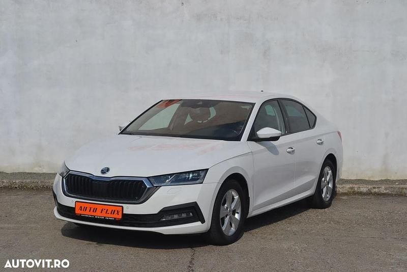 Culoarealb Second-hand 2021 Skoda Octavia Ambition Berlinǎ | 16.990 EUR (Preț OK) - Imagine 1/4