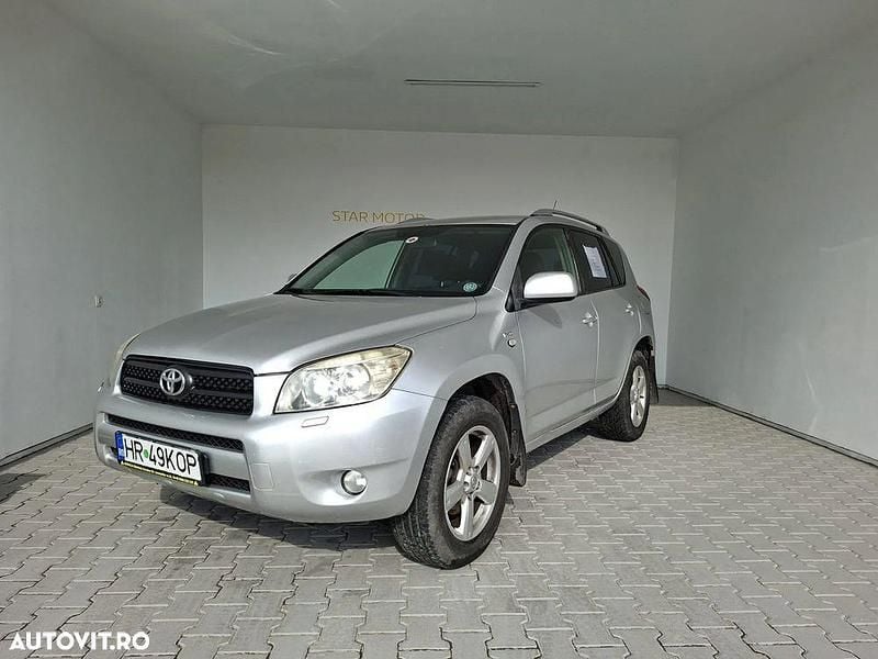 Culoareargint Utilizat 2007 Toyota RAV4 SUV | 3.490 EUR (Preț OK) - Imagine 1/4