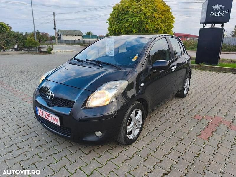 Culoarenegru Second-hand 2010 Toyota Yaris Edition Hatchback | 3.450 EUR (Preț OK) - Imagine 1/4