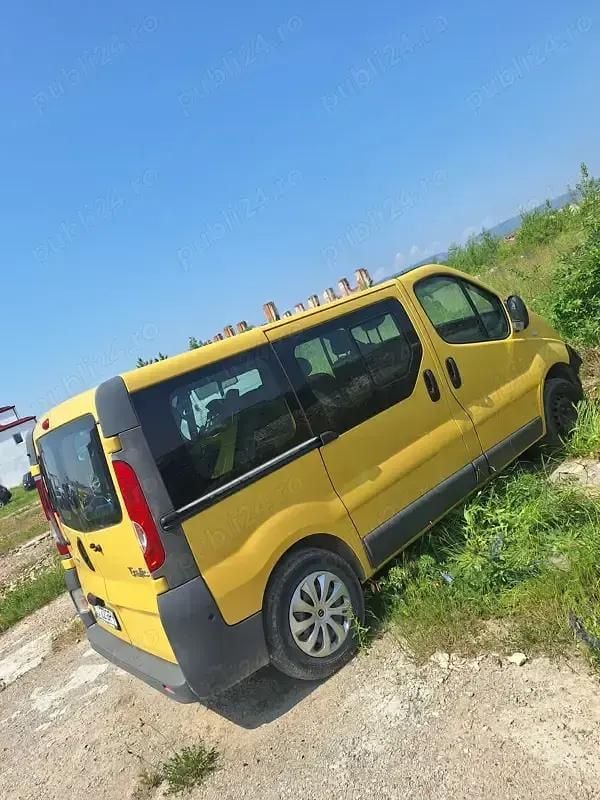 Utilizat 2008 Renault Trafic Van | 2.500 EUR (Super Preț) - Imagine 1/4