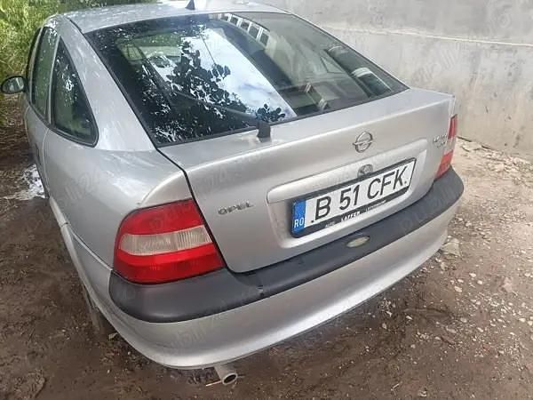 Utilizat 1999 Opel Vectra Berlinǎ | 500 EUR - Imagine 1/4