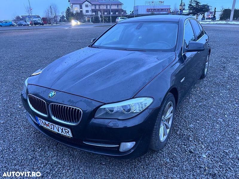 Culoarenegru Second-hand 2012 BMW 520 Hatchback | 8.800 EUR (Preț OK) - Imagine 1/4