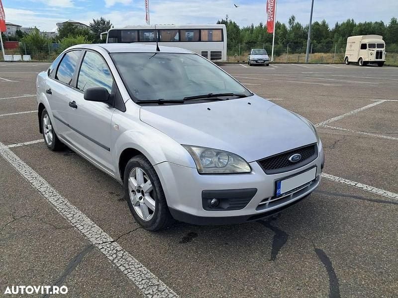 Culoaregri Utilizat 2006 Ford Focus Trend Berlinǎ | 1.650 EUR (Preț OK) - Imagine 1/4