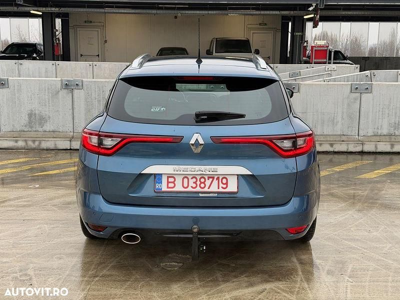 Second-hand Renault Mégane GrandTour Business 140 CP (102 kW) 2019 Culoarealbastru Break