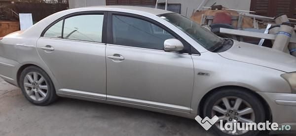Utilizat 2006 Toyota Avensis | 800 EUR - Imagine 1/4