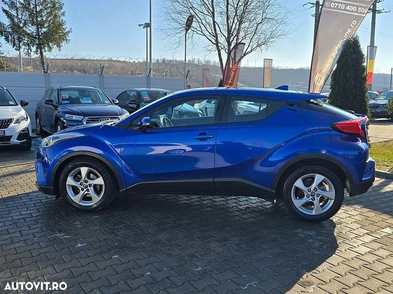 Second-hand Toyota C-HR Style 122 CP (89 kW) 2018 Culoarealbastru SUV