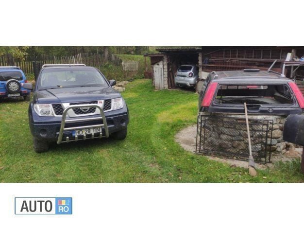 Second-hand Nissan Navara 170 CP (125 kW) 2006 Albastru Pickup