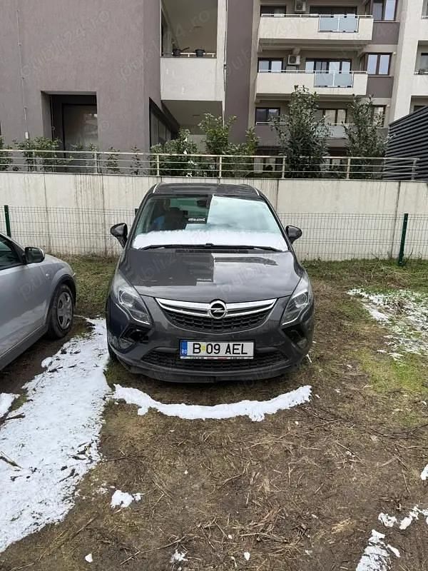 Second-hand Opel Zafira 100 CP (73 kW) 2016 Verde Monovolum