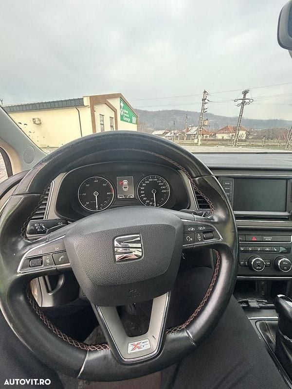 Culoaremaro Second-hand 2016 Seat Leon 4Drive Hatchback | 11.000 EUR (Preț OK) - Imagine 1/4