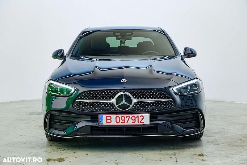Culoarealbastru Utilizat 2022 Mercedes C200 Berlinǎ | 35.000 EUR (Scump) - Imagine 1/4